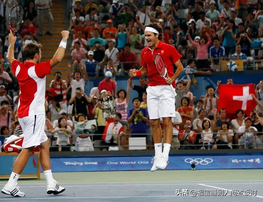 费德勒连续七场比赛得分超过大比分获胜，巴塞罗那不断突破！赛场气氛高涨的简单介绍