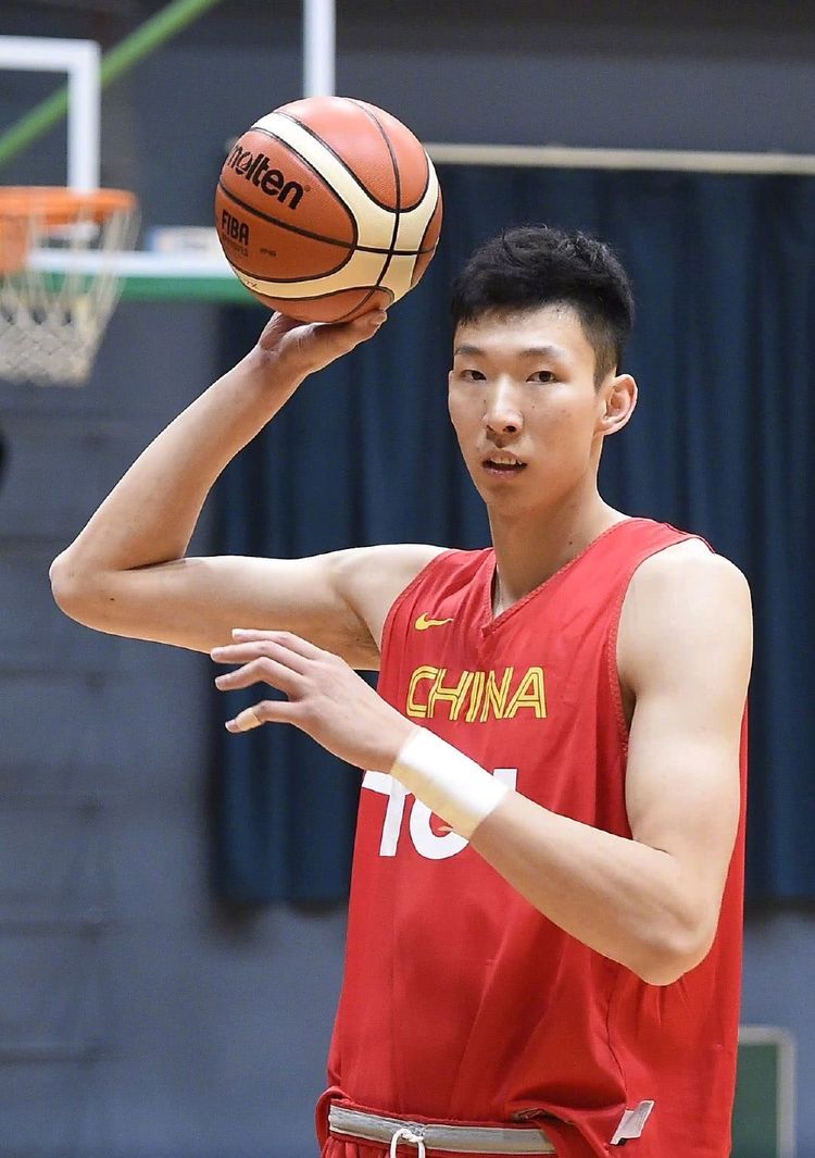 关于关键战江苏男篮调整名单以备NBA季后赛，绝杀压哨环节打磨，信心回归，纪律约束更严格的信息